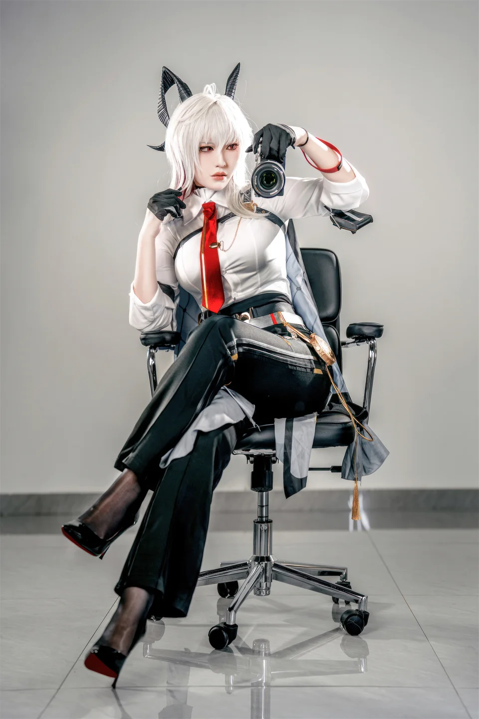 半半子 - No.101 鸣潮·赞妮 [57P-202MB] tg@simisebaisi 【丝足阁】040.webp